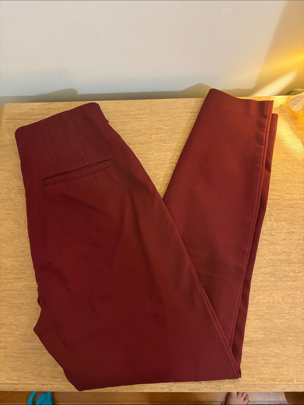 LOFT Women's Skinny Pants in Burgundy